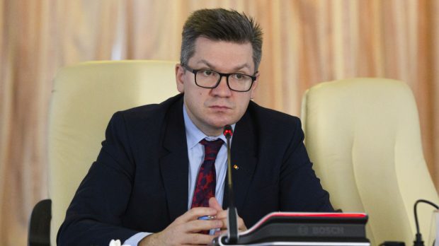 Mihail Neamțu, preşedintele Comisiei de Cultură din Parlament, nervi și limbaj obscen după ce Libertatea a scris că a primit bani de la Bogdan Peșchir