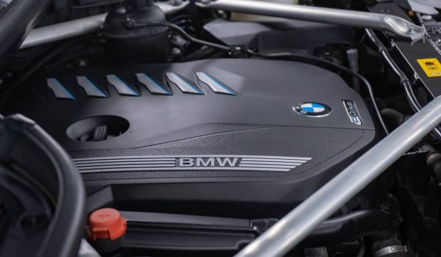 Piesa de schimb a unui BMW care te poate costa mai mult decât întreaga maşină: „Mai bine o aruncați la gunoi”