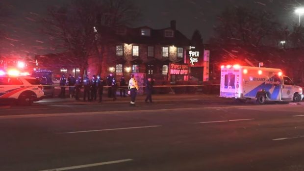 Atac armat în Canada. Un bărbat a deschis focul într-un bar din Toronto, sunt cel puțin 12 victime