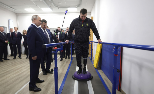 Rușii trimit la război soldați în cârje și unii în scaune cu rotile, scrie presa ucraineană