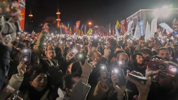 Proteste în Turcia după arestarea primarului din Istanbul, Ekrem Imamoglu. Partidul lui denunță „o lovitură de stat împotriva următorului președinte”