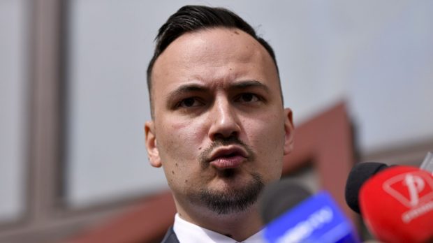 Cinci parlamentari AUR, citați la Parchetul General după violențele de la BEC. Răzvan Biro, după audieri: „Dădeam să plec și am auzit bubuituri”