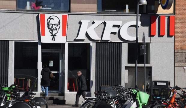 Inteligența artificială intră puternic și pe piața restaurantelor fast-food: cele mai importante branduri din SUA se aliază cu Nvidia