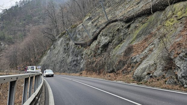 Restricţii de trafic pe Valea Oltului, în perioada 28-29 aprilie: se opreşte circulația câte o oră. Care sunt rutele ocolitoare