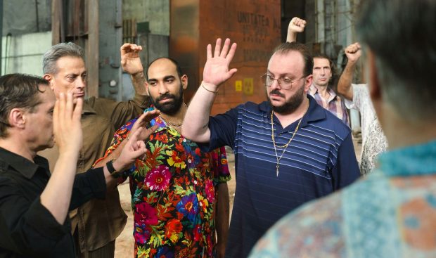 Imagine Stire Ce se întâmplă la filmările serialului „Tătuțu” când se strigă „Acțiune”! Mentalistul Simion R. Ștefan, detalii din interior | EXCLUSIV | 2review.ro