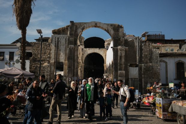 Europa, avertizată că ar putea fi ținta unui nou val de imigranți, dacă nu ajută Siria: „Când nu ai apă și curent, ești forțat să pleci”
