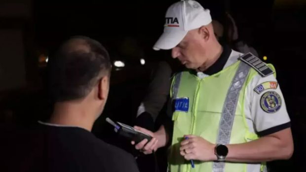 Șofer cu alcoolemie de 2,29 mg/l în sânge, depistat în Mureș. A fugit de poliție și a devenit agresiv după ce a fost prins