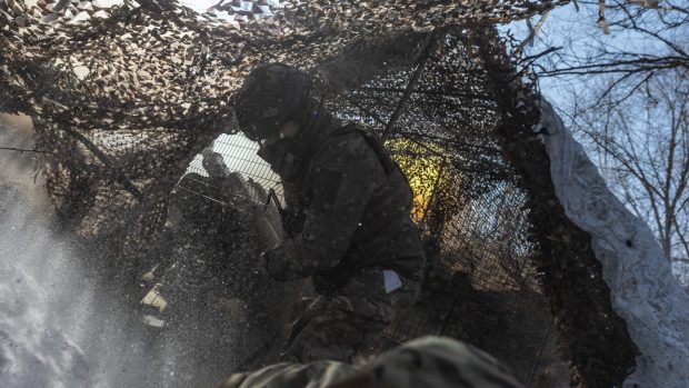 Propaganda rusă susține că un soldat ucrainean capturat a dezvăluit ordinul de luptă fără arme: „Păstrați poziția cu mâinile goale”