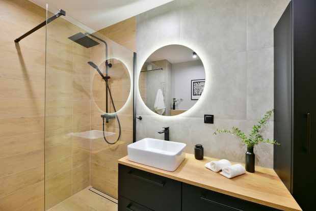 Soluții pentru o Baie Modernă: De ce un Paravan de Dus Este Alegerea Perfectă?