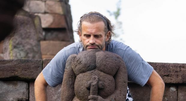 Imagine Stire Sorin Brotnei, nevoit să stea în casă după ultima intervenție estetică. „Nu pot ieși așa pe stradă” | 2review.ro