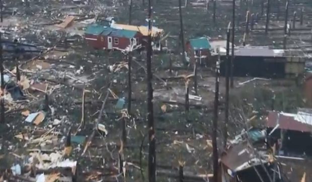 Tornadele au ucis 33 de oameni în Statele Unite și au lăsat alte mii fără curent electric