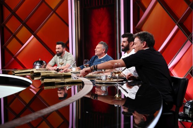 Imagine Stire Moment istoric la „Chefi la cuțite”, în această seară. Decizia luată de cei patru jurați | 2review.ro