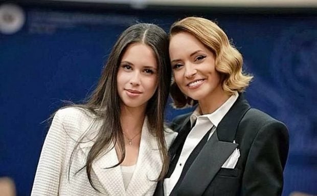 Imagini din camera de cămin în care stă Violeta Bănică în SUA. Andreea Marin și-a ajutat fata cu amenajarea