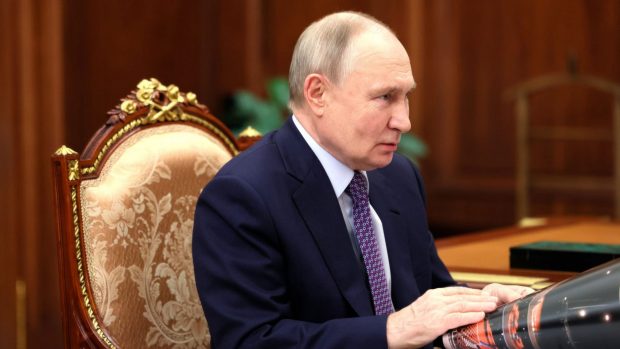 Vladimir Putin le-a felicitat de 8 Martie pe rusoaicele care luptă pe front în Ucraina