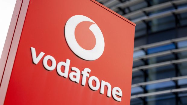 Vodafone scumpește abonamentele clienților români. Cu cât vor fi majorate acestea