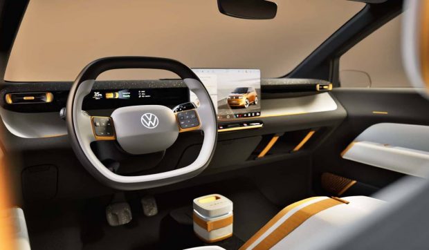 Șeful de design de la Volkswagen recunoaște că renunțarea la butoanele fizice a fost o greșeală. „Este o mașină, nu un telefon”