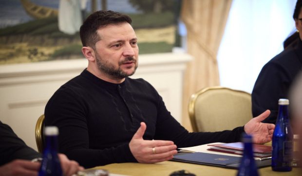 Volodimir Zelenski ar fi cumpărat cea mai mare bancă de investiții din Franța, susține propaganda rusă: „Ca să aibă unde să fugă”