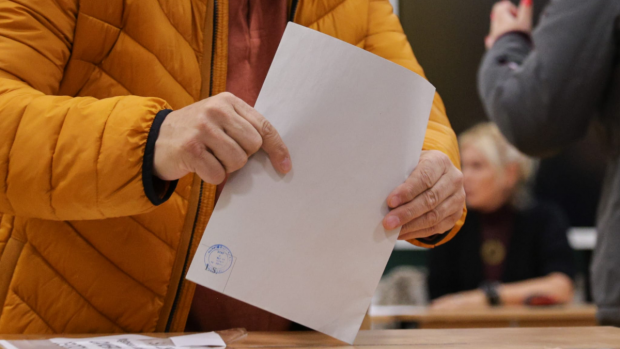 De ce a rămas cetățeanul român etern turmentat