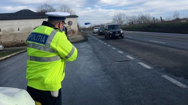 Un șofer beat a fost lăsat fără permis de polițiștii din Maramureș. Trei ore mai târziu s-a urcat din nou la volan