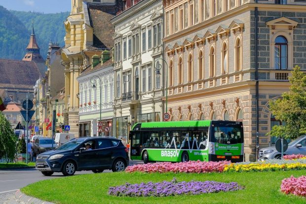 Brașov, desemnat „cel mai frumos oraș din România”. Pe ce loc se clasează Bucureștiul în preferințele turiștilor străini