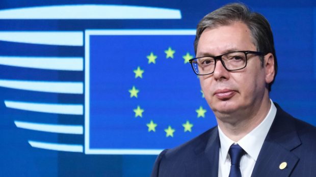 Serbia va avea un nou guvern până la 18 aprilie, spune Aleksandar Vucic. Premier va fi Duro Macut, un medic fără experienţă politică