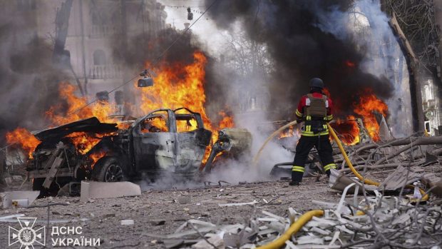 Ucraina acuză Rusia că a încălcat armistițul: bombardamente în Sumî de Ziua Victoriei