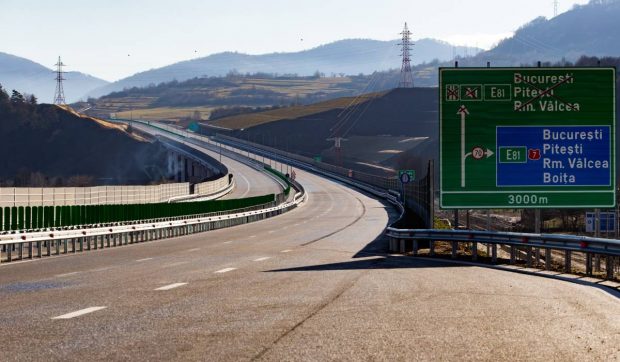 Un tronson al autostrăzii A1 se închide complet pentru mai multe zile. Rute alternative