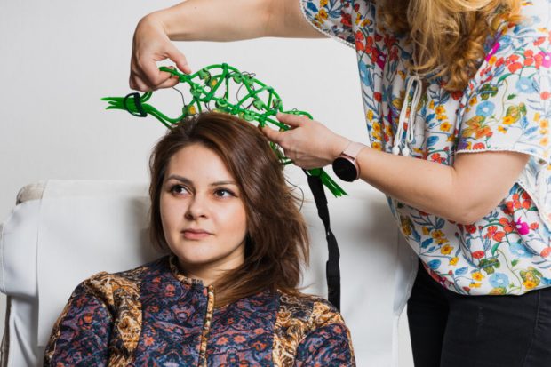 BrainMap: primul pas în optimizarea sănătății mintale. Alina Robu și Diana Nemes explică cum această tehnologie colectează date din peste 80.000 de puncte ale creierului.