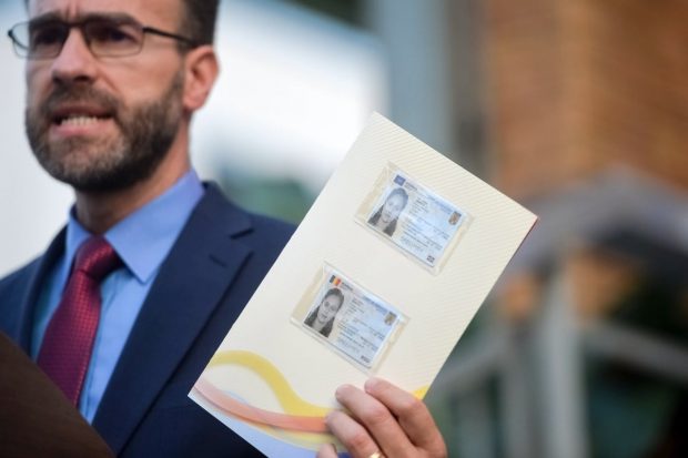 Cartea de identitate electronică, disponibilă și în București. De când poate fi comandată și care este programul