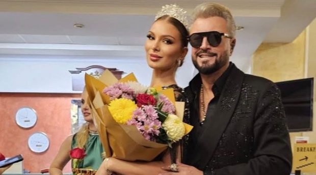Imagine Stire Anunțul făcut de Nicolle Fota, iubita lui Cătălin Botezatu, despre căsătoria cu designerul: „Cel mai bun om întâlnit” | 2review.ro