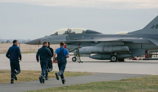 Ucraina primește avioane F-16 și pregătește piloți chiar în România, la Fetești. Ce înseamnă asta pentru țara noastră