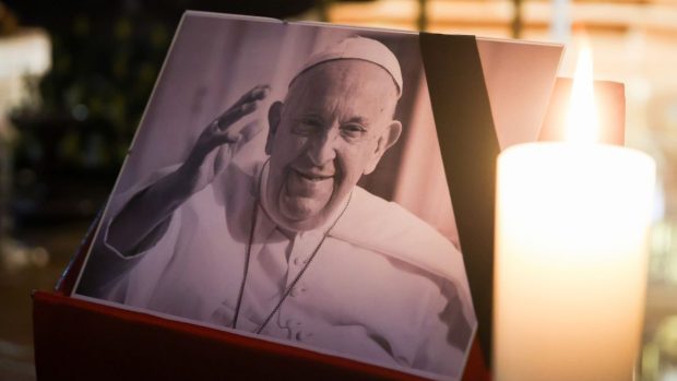 Povestea emoționantă a activistului care a râs și a plâns cu Papa Francisc, înainte ca lumea să-și ia rămas-bun: „Era din altă lume”