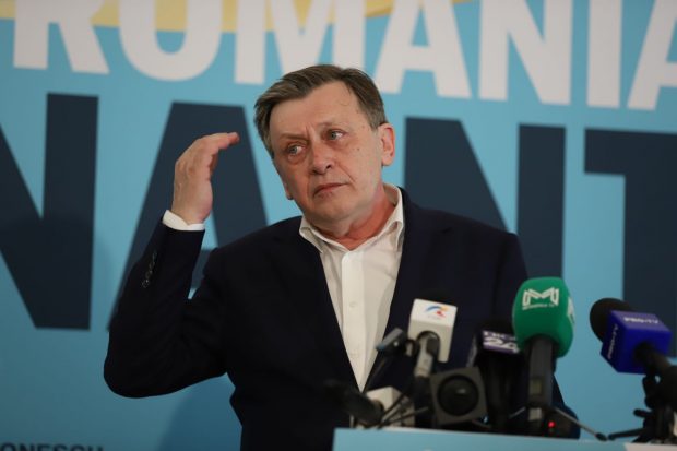 Pe culmile disperării. Coaliția se teme de un scenariu „Ciucă 2”, cu Antonescu în rol principal
