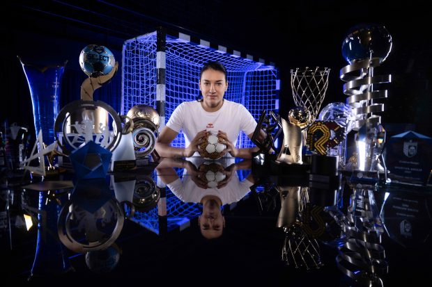 Gică Hagi și Ion Țiriac, mesaje de mulțumire pentru Cristina Neagu. Fanii, invitați să-i spună „Mulțumesc” sportivei: „#ThanksCN8”