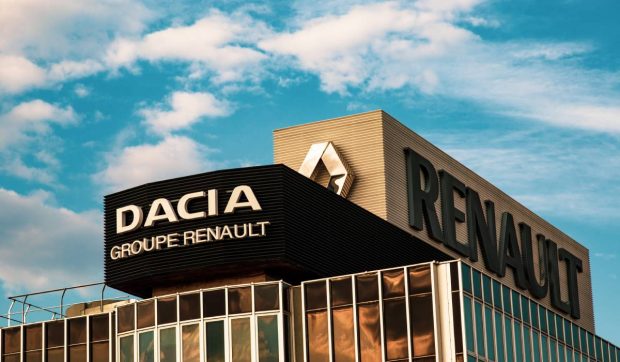 Vânzările Dacia au scăzut în primul trimestru din 2025, în timp ce Renault continuă să crească pe piața europeană