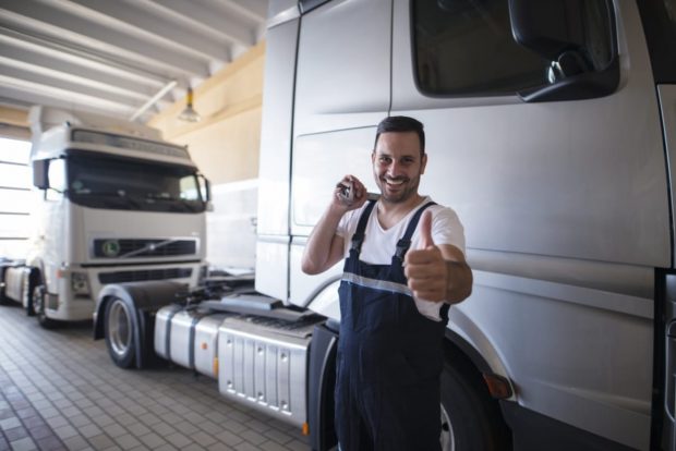 Cum găsești piesa potrivită pentru camionul tău într-un parc de dezmembrări?