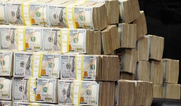 Ce are de pierdut SUA din cauza unui dolar slăbit: va fi mai orientată pe termen scurt, mai puțin rezistentă și mult mai dependentă de bunăvoința străinilor