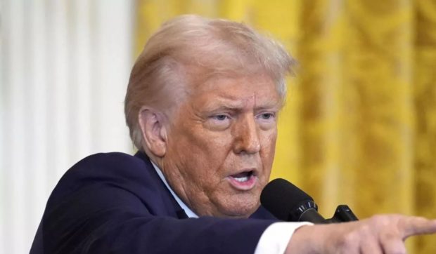 Trump își continuă războiul cu Harvard care refuză să-i îndeplinească cererile: „Este o instituție antisemită, de extremă stânga”