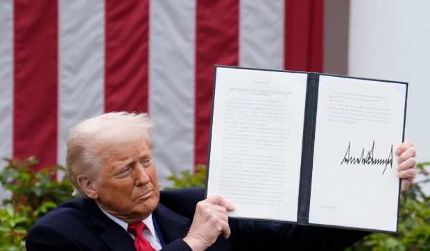 Cea mai dură critică a taxelor vamale anunțate de Trump: „Ziua ruinei! În materie de economie, afirmațiile lui Trump sunt o prostie totală”