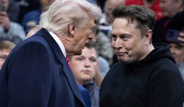 Reacția lui Elon Musk, după ce Tesla a fost grav afectată de tarifele impuse de Donald Trump