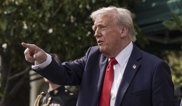 Donald Trump îl acuză pe Zelenski pentru civilii uciși de Rusia în Sumî: „Nu începi războiul cu cineva de 20 ori mai mare ca tine”