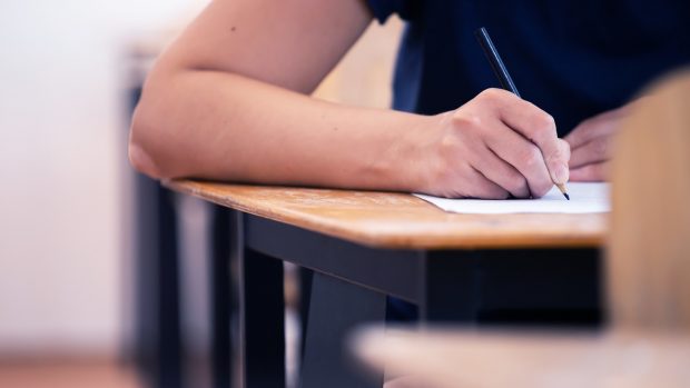 Examenul de Bac la istorie 2025, pentru elevii de la uman, are loc astăzi