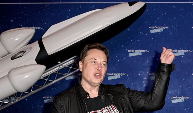 Vladimir Putin îl ridică în slăvi pe Elon Musk: „Genul de persoană care apare rar”