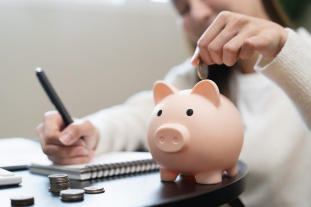 Cum să-ți gestionezi eficient finanțele personale în 2025