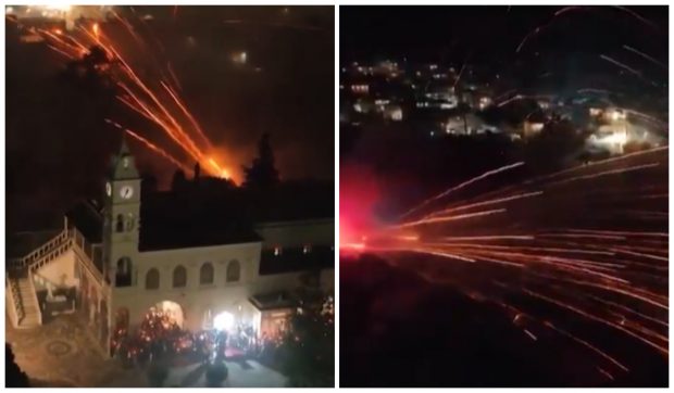 Două biserici grecești se atacă cu focuri de artificii pe cerul nopții într-un „război” bizar și spectaculos