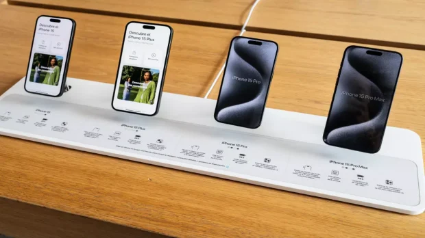 Câte zile trebuie să muncești în România ca să-ți permiți un iPhone 16 Pro și care e diferența dintre țara noastră și restul Europei și al lumii