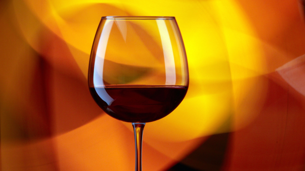 Ce este vinul portocaliu și cum se deosebește de rosé? Diferența, explicată simplu