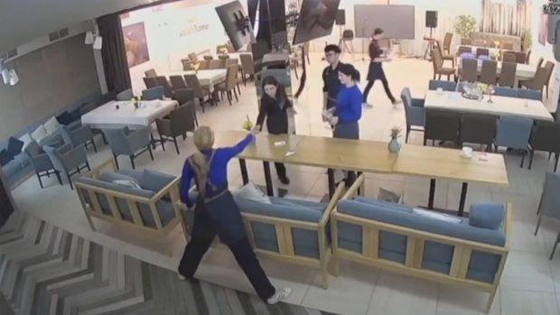 Momentul atacului din Krivoi Rog, văzut din restaurantul în care rușii spuneau că se află generali ucraineni. Acesta era, de fapt, gol | VIDEO