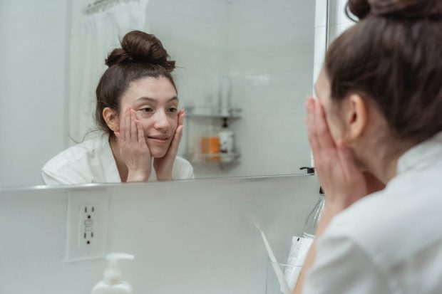 Impactul pozitiv al uleiului de neem în produsele cosmetice homemade