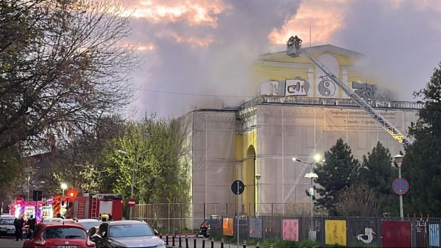 Incendiu la Teatrul Masca din București. Flăcările au cuprins o sală de spectacole